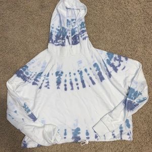 Aeropostale Blue and White tie dye cropped hoodie!